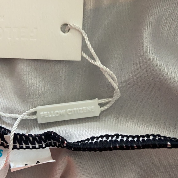 Fellow Citizens - Picture 9 of 11